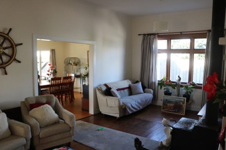 Photo of property in 141 Bath Street, Levin, 5510