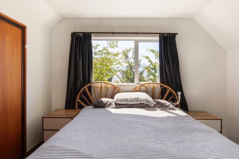 Photo of property in 16a Greenstone Place, Fernhill, Queenstown, 9300