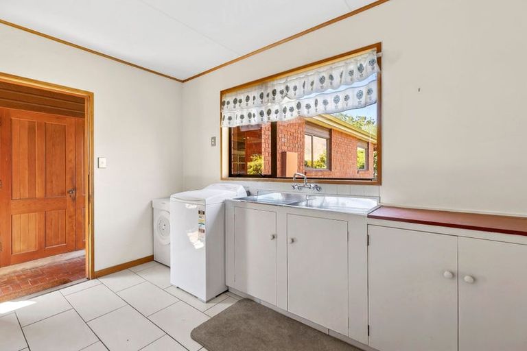 Photo of property in 1 Roto Place, Wanaka, 9305