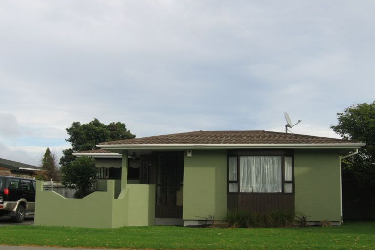 Photo of property in 9 Watson Drive, Paraparaumu Beach, Paraparaumu, 5032
