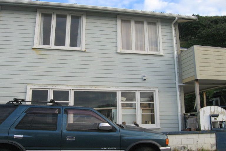 Photo of property in 82 Owhiro Bay Parade, Owhiro Bay, Wellington, 6023