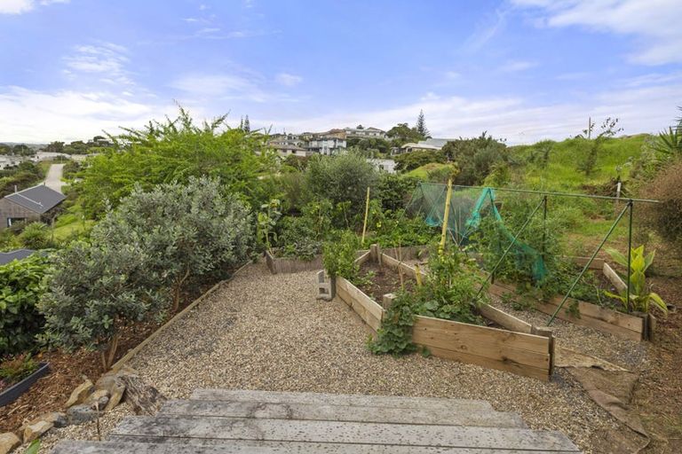 Photo of property in 21 Primrose Street, Raglan, 3225