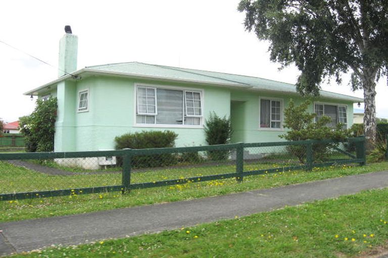 Photo of property in 12 Terrace Street, Aramoho, Whanganui, 4500