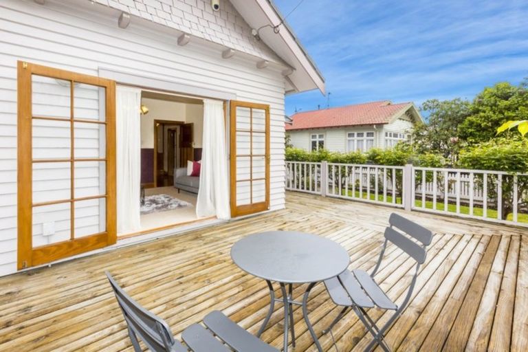 Photo of property in 16 Norton Park Avenue, Fairfield, Lower Hutt, 5011