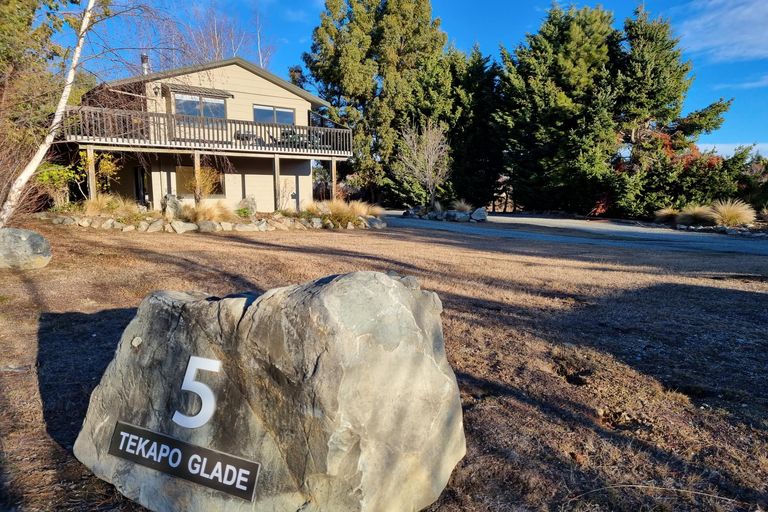 Photo of property in 5 Mackenzie Street, Lake Tekapo, 7999