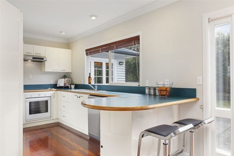 Photo of property in 1/19 Wolsley Avenue, Milford, Auckland, 0620