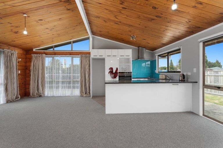 Photo of property in 49 Rata Avenue, Edgecumbe, 3120