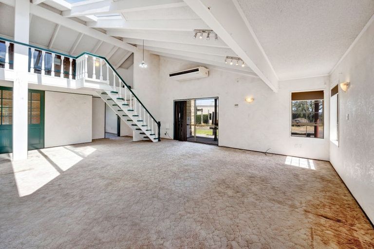 Photo of property in 290 Waihi Road, Hawera, 4673