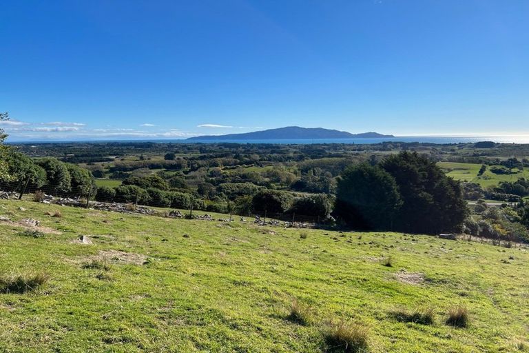 Photo of property in 251 Huia Street, Waikanae, 5391