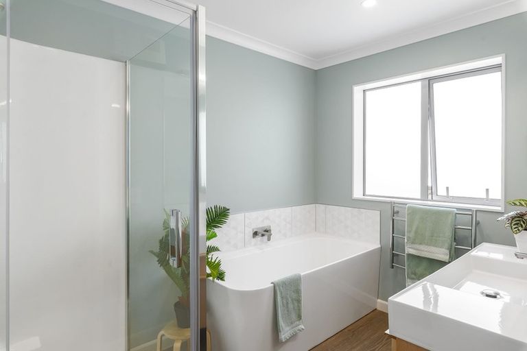 Photo of property in 118 Rosetta Road, Raumati South, Paraparaumu, 5032