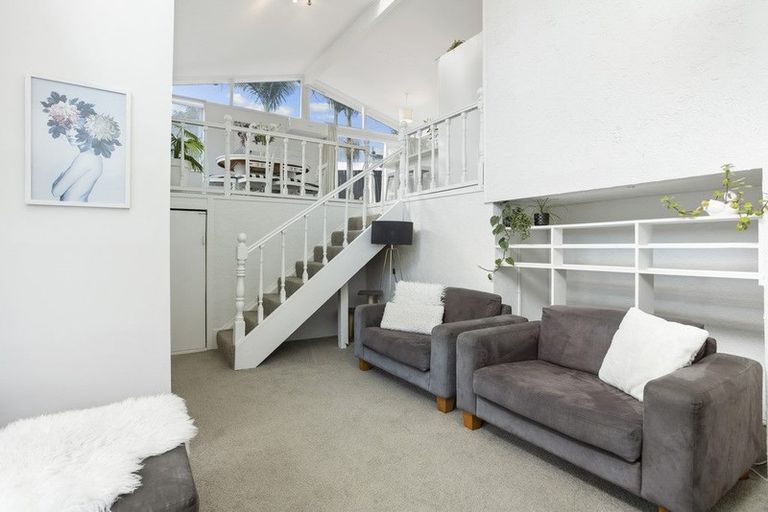 Photo of property in 202 Verbena Road, Birkdale, Auckland, 0626