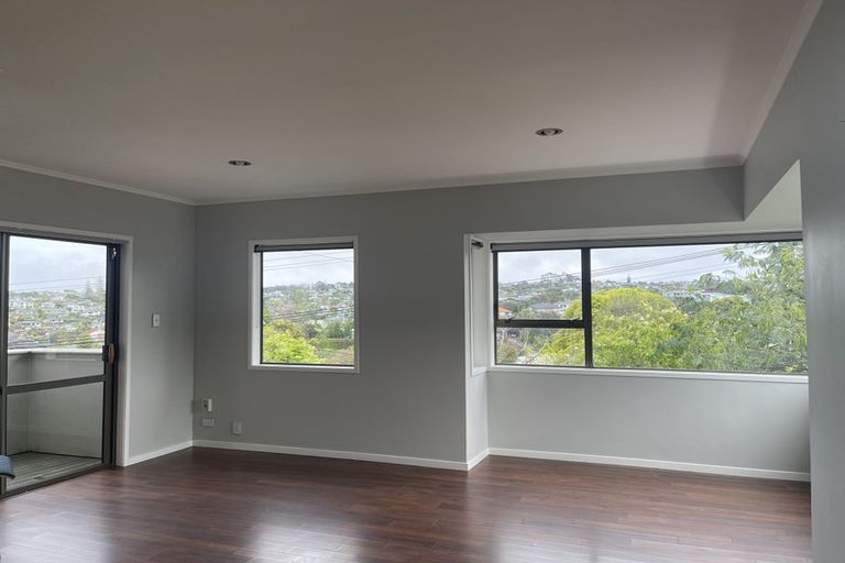 Photo of property in 463 Beach Road, Murrays Bay, Auckland, 0630