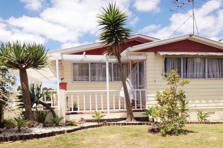 Photo of property in 18 Alton Terrace, Pakuranga Heights, Auckland, 2010