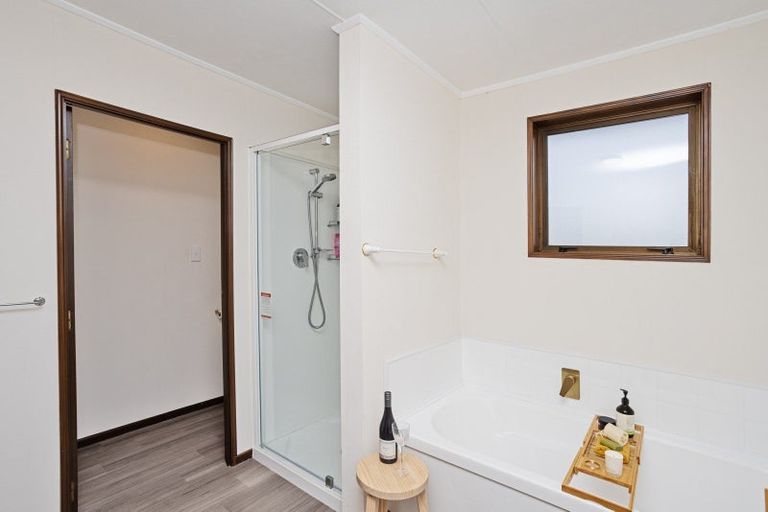 Photo of property in 66 Kildare View, Waikiwi, Invercargill, 9810