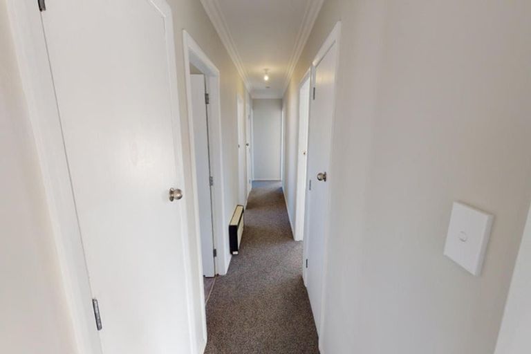 Photo of property in 8 Viscount Place, West End, Palmerston North, 4412