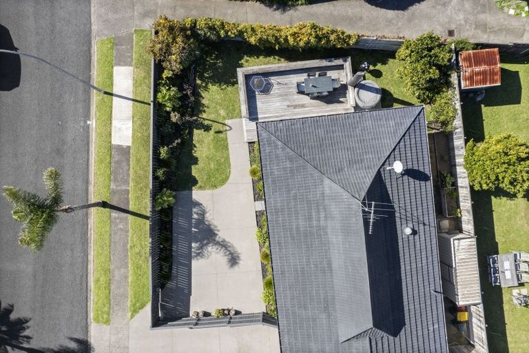 Photo of property in 1/15 Vivian Wilson Drive, Eastern Beach, Auckland, 2012