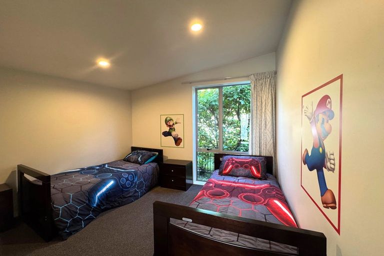 Photo of property in 39a Fairclough Road, Beach Haven, Auckland, 0626