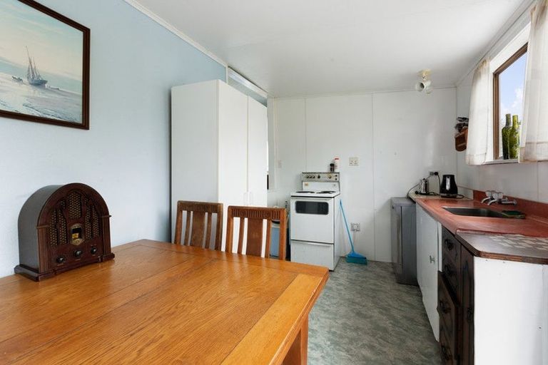 Photo of property in 32 Wallnutt Avenue, Waihi Beach, 3611