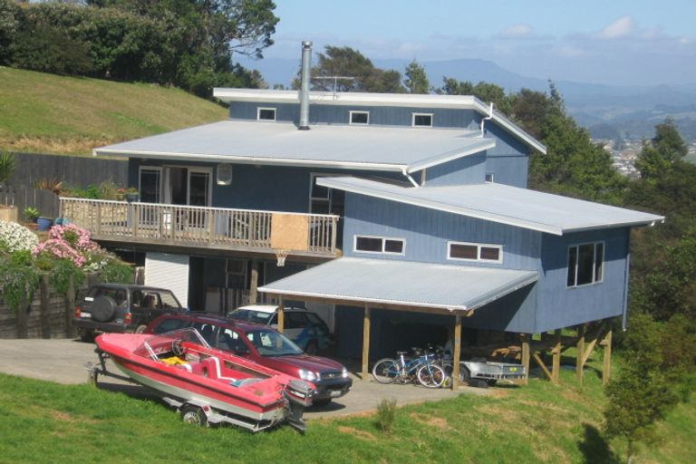 Photo of property in 10 Rabbit Way, Whitianga, 3510