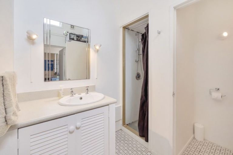 Photo of property in 29e Springs Road, Parakai, 0830