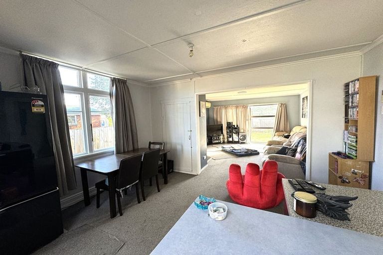 Photo of property in 105 Clyde Street, Balclutha, 9230