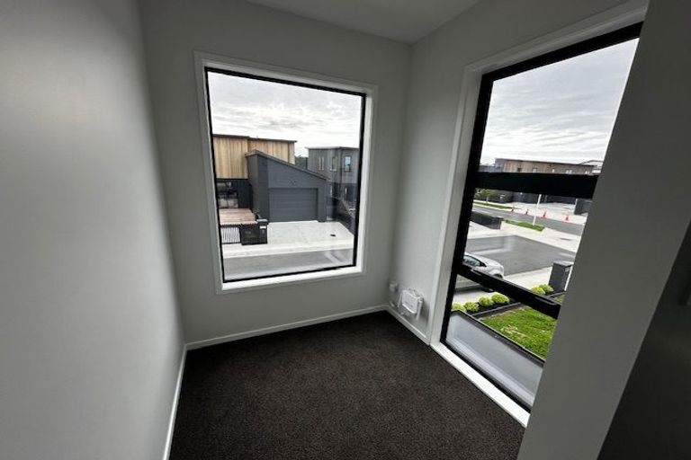 Photo of property in 4 Huljich Way, Hobsonville, Auckland, 0616