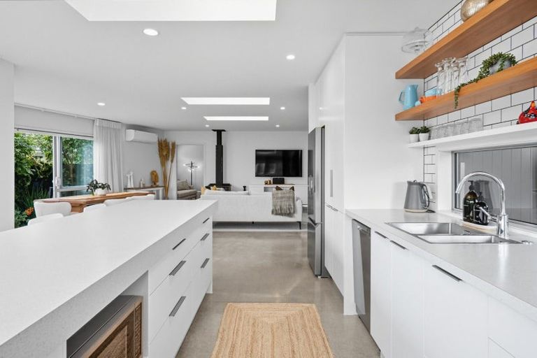 Photo of property in 6 Kahuparere Crescent, Pyes Pa, Tauranga, 3112