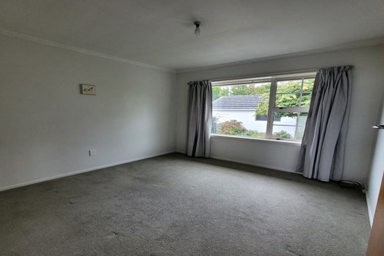 Photo of property in 16 Freebairn Street, Redwood, Christchurch, 8051