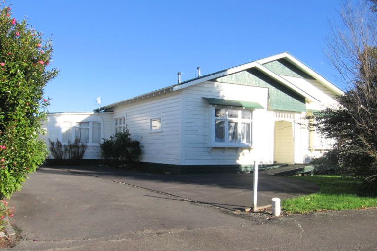 Photo of property in 86 Wood Street, Takaro, Palmerston North, 4410