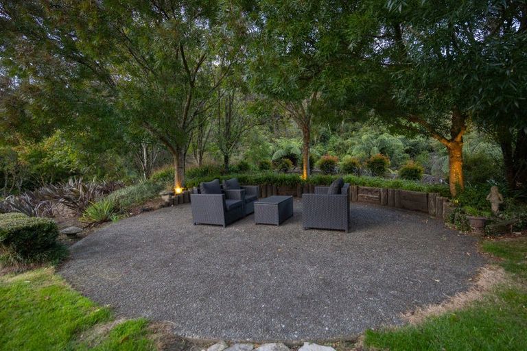 Photo of property in 274 Polson Hill Drive, Aokautere, Palmerston North, 4471