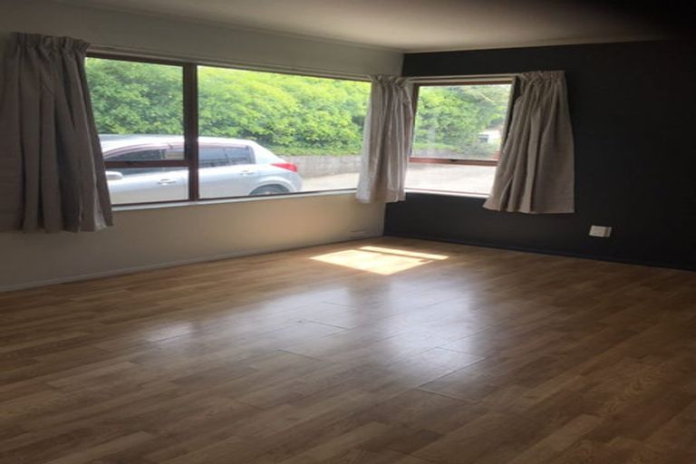 Photo of property in 1/44 Megan Avenue, Pakuranga Heights, Auckland, 2010