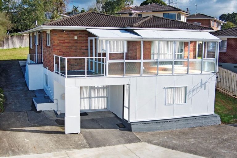 Photo of property in 307 Triangle Road, Massey, Auckland, 0614