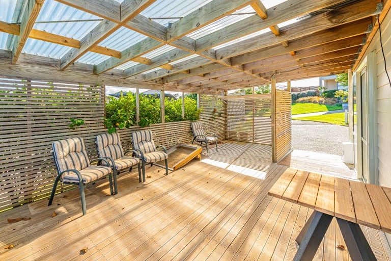 Photo of property in 10 Lithgow Drive, Otamatea, Whanganui, 4500