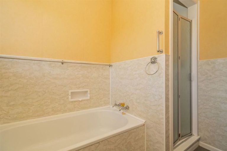 Photo of property in 33 Cook Drive, Whitianga, 3510