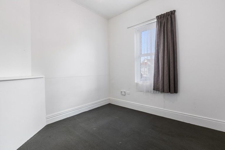 Photo of property in 100 Dundas Street, North Dunedin, Dunedin, 9016