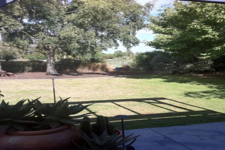 Photo of property in 36a Medina Crescent, Parklands, Christchurch, 8083