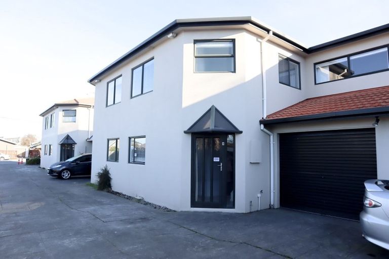 Photo of property in 4/436 Barbadoes Street, Edgeware, Christchurch, 8013