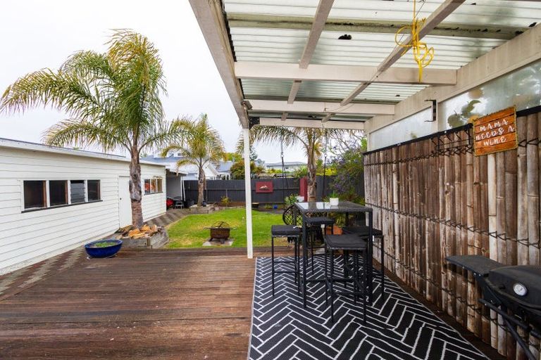 Photo of property in 15 Latham Street, Napier South, Napier, 4110