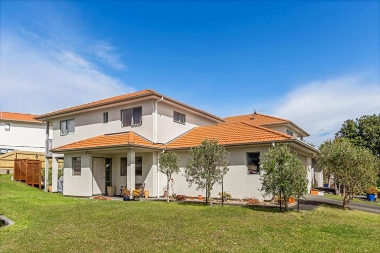 Photo of property in 215 Alec Craig Way, Gulf Harbour, Whangaparaoa, 0930