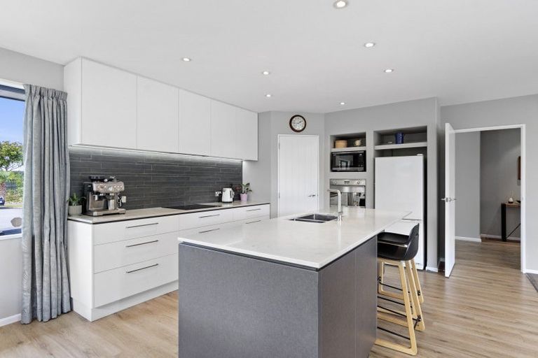 Photo of property in 9 Napoleon Close, Harewood, Christchurch, 8051