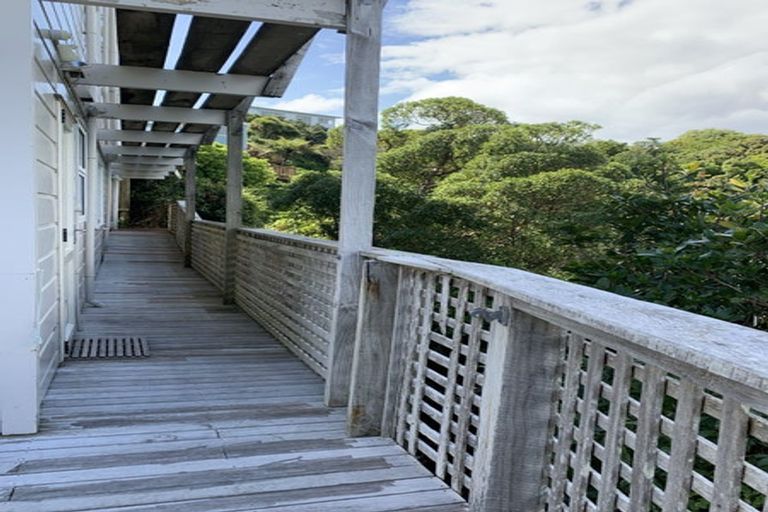 Photo of property in 7a Korokoro Road, Korokoro, Lower Hutt, 5012