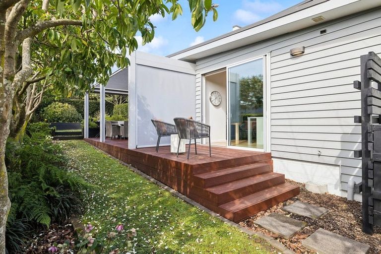 Photo of property in 6 Woolshed Lane, Pukekohe, 2120