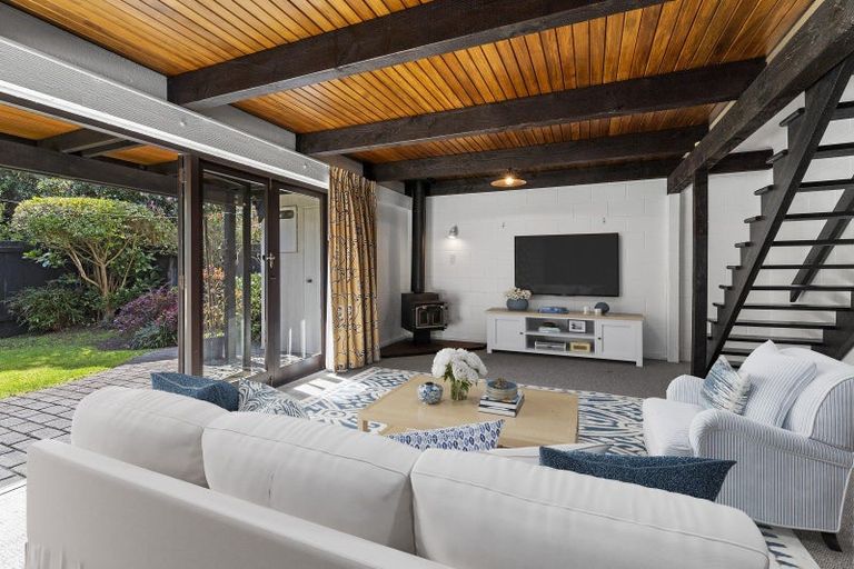 Photo of property in 52 Manly Street, Paraparaumu Beach, Paraparaumu, 5032