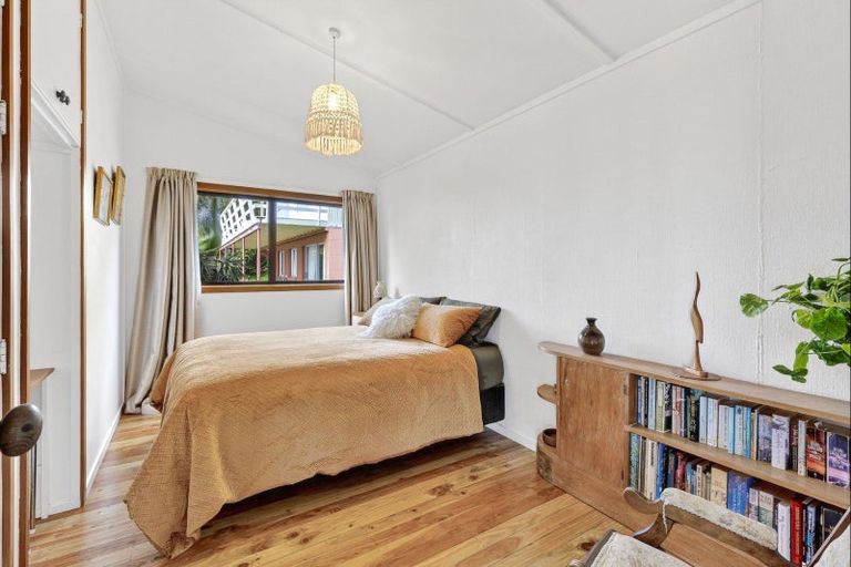 Photo of property in 5 Bydder Terrace, Patons Rock, Takaka, 7182