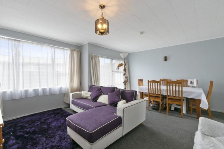 Photo of property in 252a Wellington Road, Wainuiomata, Lower Hutt, 5014