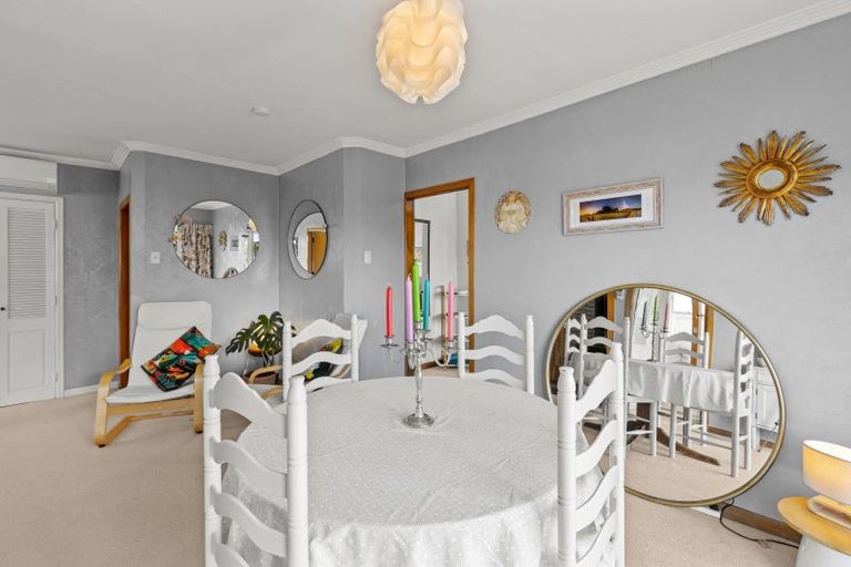 Photo of property in 5 Price Street, Westown, New Plymouth, 4310