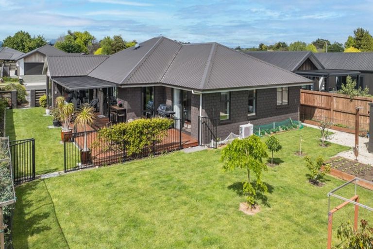 Photo of property in 100 Iwa Street, Mapua, 7005