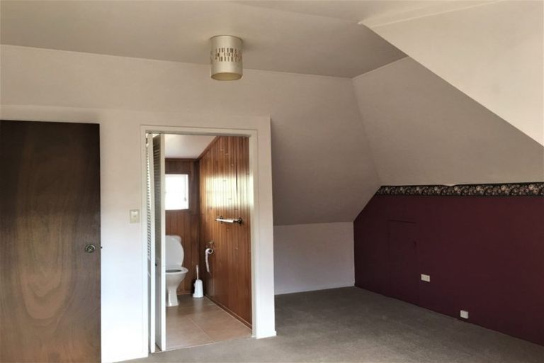 Photo of property in 16 Elmira Place, Browns Bay, Auckland, 0630