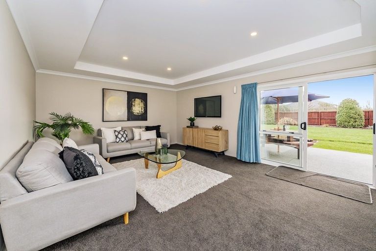 Photo of property in 60 Jacks Drive, West Melton, 7618