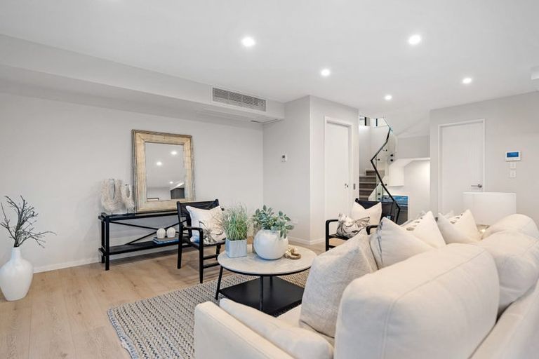 Photo of property in 13d Dominion Street, Takapuna, Auckland, 0622